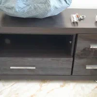 میز تلویزیون در حد نو