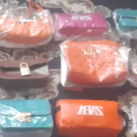 تعدادی کیف زنانه