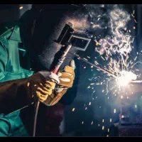 استخدام جوشکار و نیروی فنی|استخدام صنعتی، فنی، مهندسی|مشهد, میان ولایت|دیوار