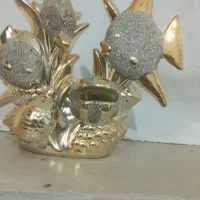 دکوری و دوعدد تابلو