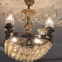 لوستر برنجی اصلی سیاه قلم  ۸شاخه خیلی سنگین|لوستر و چراغ آویز|مشهد, حجاب (شهرک غرب)|دیوار