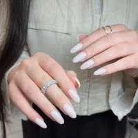 تخفیف کاشت ناخن