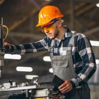 استخدام مدیر تولید سرپرست کارگاه