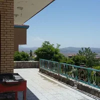 ویلا با بهترین ویو دهکده چادگان|اجارهٔ کوتاه‌مدت ویلا و باغ|اصفهان, نقش جهان|دیوار