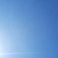 فروشنده پوشاک بچه گانه