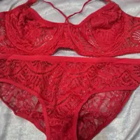 فروش ست لباس زیر سوتین و لوازم آرایشی