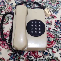 تلفن قدیمی|کلکسیون اشیاء عتیقه|کبودرآهنگ, |دیوار