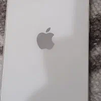 آیفون ۱۳ سفید