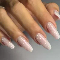 تخفیف کاشت ناخن