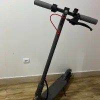 یک عدد اسکوتر برقی