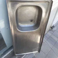 سینگ ظرفشویی استیل تمیز