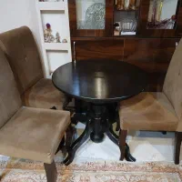 میز ناهارخوری و۳عدد صندلی مبلی