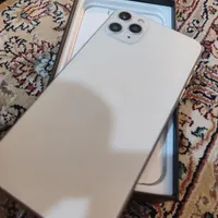 اپل  iPhone 11 Pro Max با حافظهٔ ۵۱۲ گیگابایت