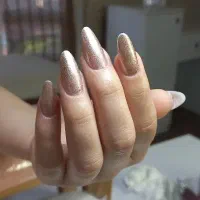 کاشت ولمینت ناخن (سبزه میدون)ضیابری|خدمات زیبایی و سلامت|رشت, چله خانه|دیوار
