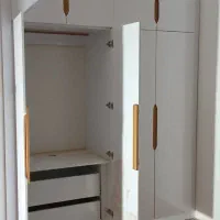 ساخت انواع کمد و کابینت MDF .خورده کاری و تعمیرات|خدمات پیشه و مهارت|کرمان, |دیوار