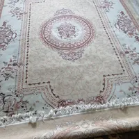 یک عدد فرش شش متری سالم بدون سوختگی