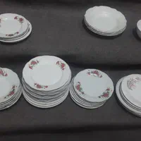 چینی گل قرمز|ظروف سرو و پذیرایی|کاشان, رسالت|دیوار