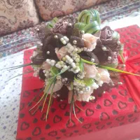 دسته گل یخی با جعبه بله برون