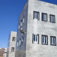 کار در ارتفاع خدمات ساختمانی عایق نانو پیچرولپلاک|خدمات پیشه و مهارت|کرمانشاه, |دیوار