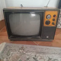 فروشی تلویزیون قدیمی