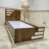 تخت برتا