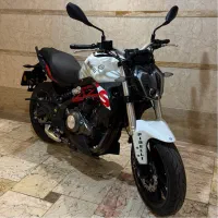 بنلی ۳۰۰ دو سیلندر کم کار