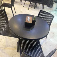 میز و صندلی