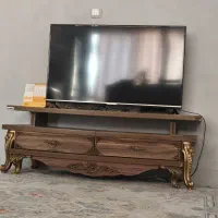 تلوزیون و میز