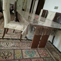 فروش یا معاوضه میز ناهارخوری 8 نفره با 4 نفره