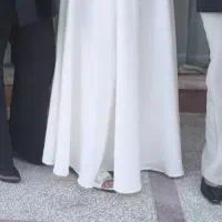 لباس محضری با دسته گل