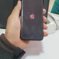 اپل Se2020 باحافظه 128 گیگ