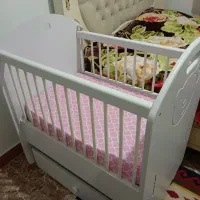 تخت گهواره ای کنارمادر، نوزاد