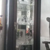 ویترین سالم وتمیز