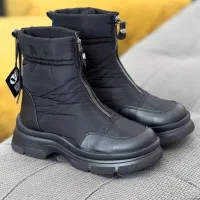 بوت کاپشنی سایز ۳۹۴۰ و کیف دانشجویی