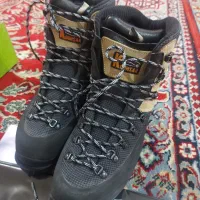 کفش کوهنوردی خشک کوهسار