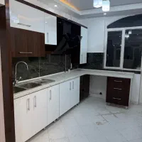 آپارتمان۷۲متری/۲خواب/واقع در خیابان یاران