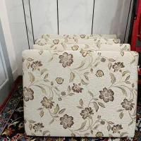 فروش پشتی مخطع کاملا نو و سالم