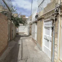 خانه ویلایی. دربست. بازسازی شده. تمیز.
