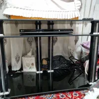 میز تلویزیون شیشه ای