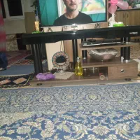 یک میزتلوزیون تمیز