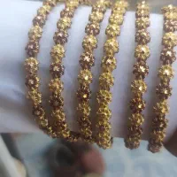 طلا در حد نو با فاکتور ۲۵۰بالای تابلو