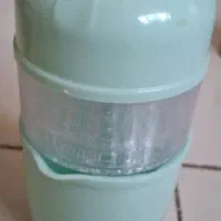 آبمیوه گیری دستی