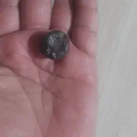 شهاب سنگ|کلکسیون اشیاء عتیقه|صدرا-فارس, فاز ۱|دیوار