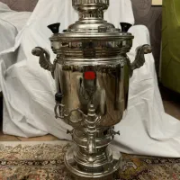 سماورنفتی سال ساخت 1953 حک شده بامهر بسیار تمیز