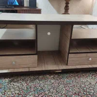 میز . میز تلویزیون