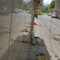 پیچ رولپلاک نمای ساختمان در ارتفاع با طناب|خدمات پیشه و مهارت|همدان, |دیوار