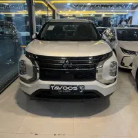 اوتلندر m لاین (اتوطاووس)