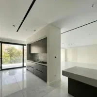 ۲۰۰مترالهیه/تک واحدی/مدرن/بدون مشرف پنجره قدی/top