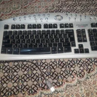 کیبرد کامپیوتر سالم