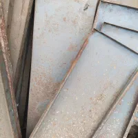 قفسه فلزی